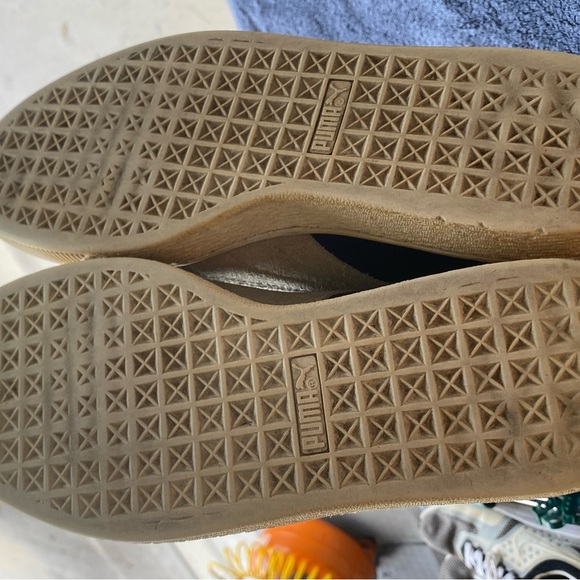 Puma Suede Classic Olympian Blue and white sneakers - Picture 5 of 5